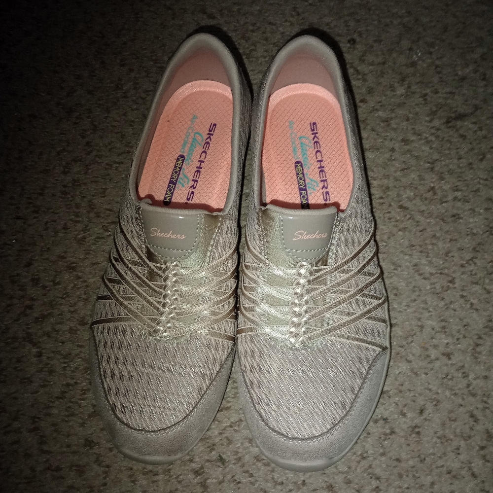 New Beige Skecher Sneakers
